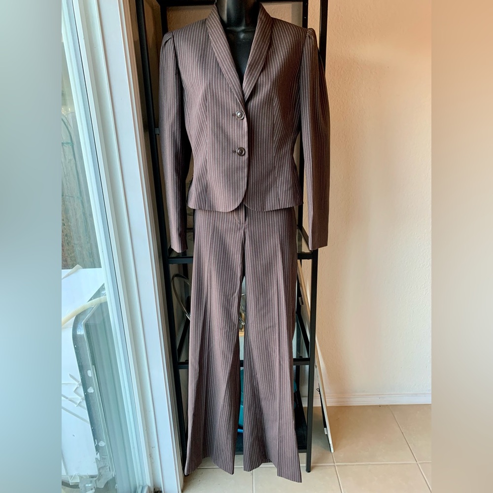 Nine West Women’s Brown Pinstripe Blazer and Pants Set Suit Classic Neutral GUC